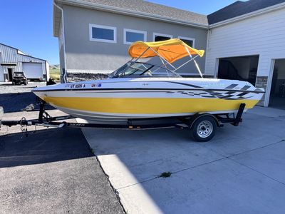 20’ inboard/ outboard blue water Volvo** price reduced**