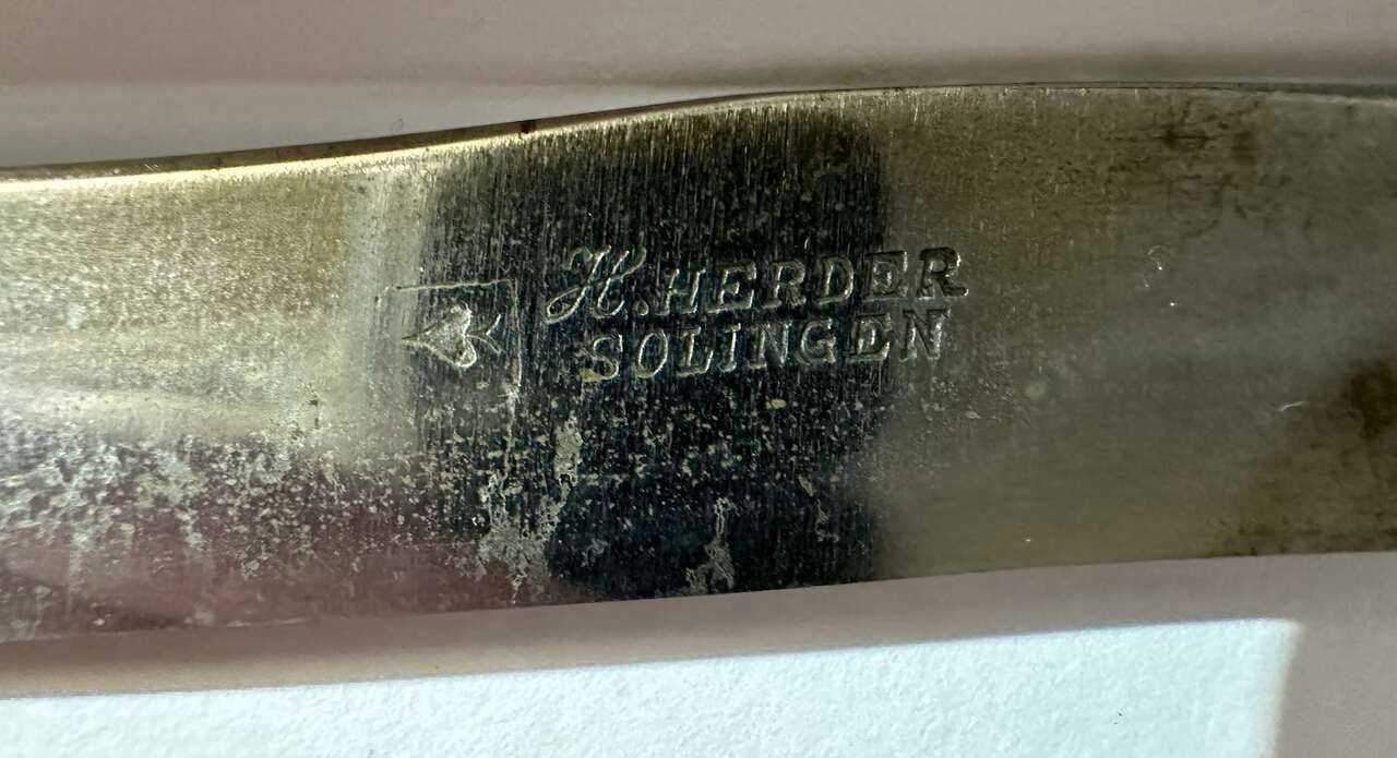 Main image 4