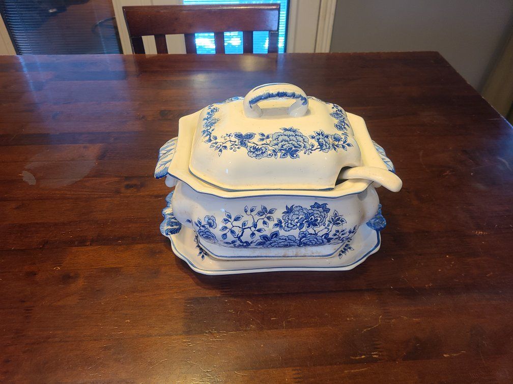 vintage blue and white floral tureen
