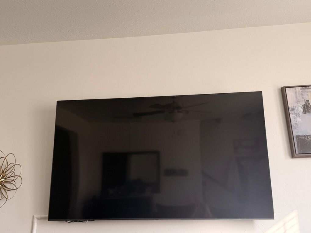 Samsung 70” Smart TV