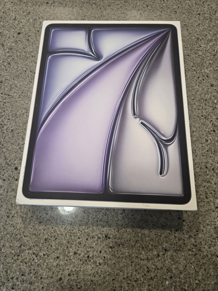 Apple - 13-inch iPad