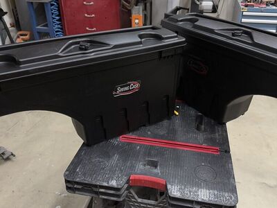 Jeep Gladiator - Swing Case Pair