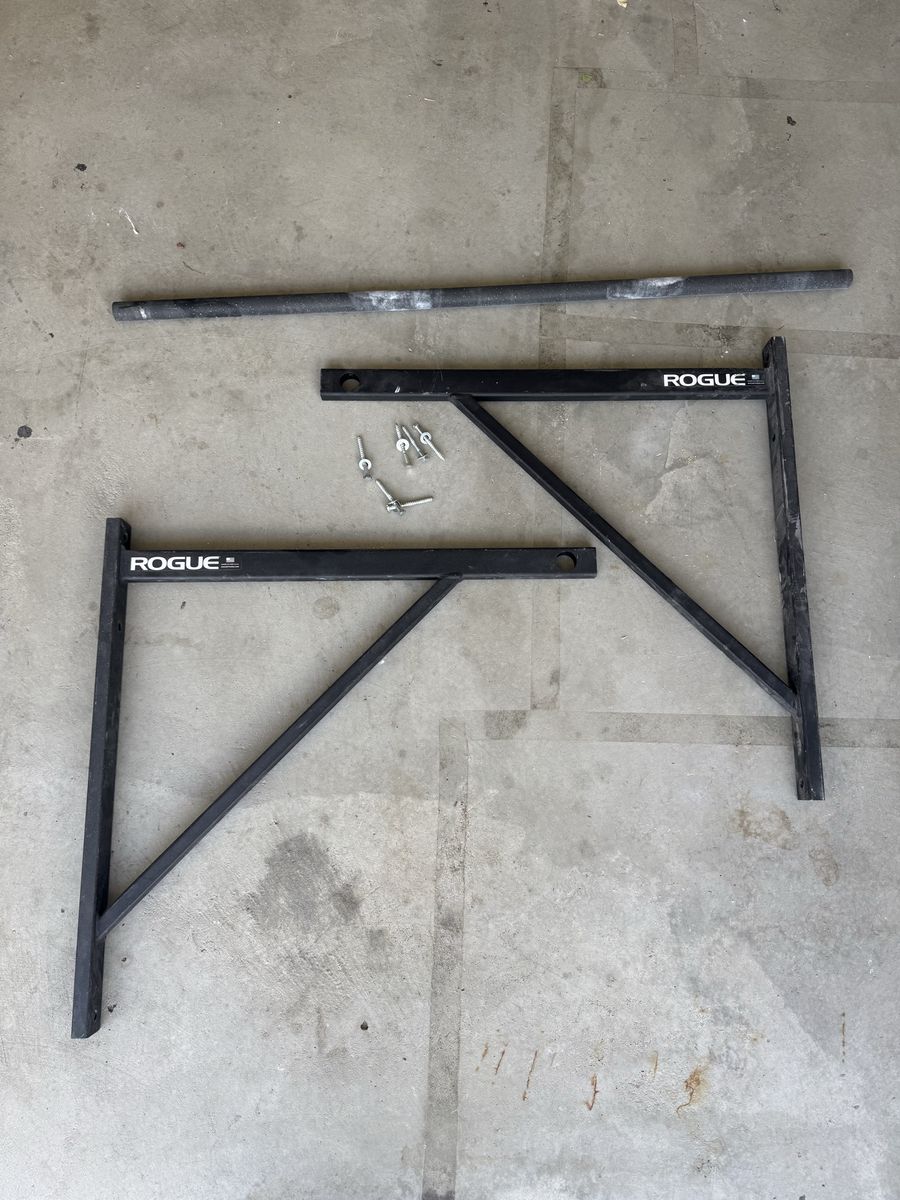 Rogue fitness pull-up bar