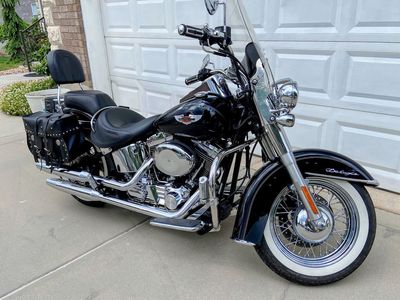 2005 Harley Davidson Softail Deluxe (FLSTN)