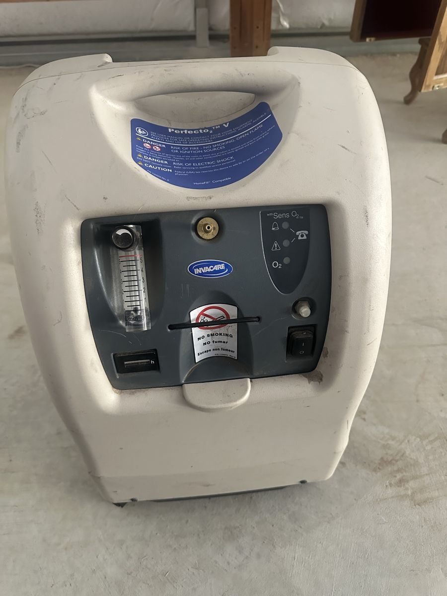 Invacare Perfecto2 V Oxygen Concentrator with SensO2