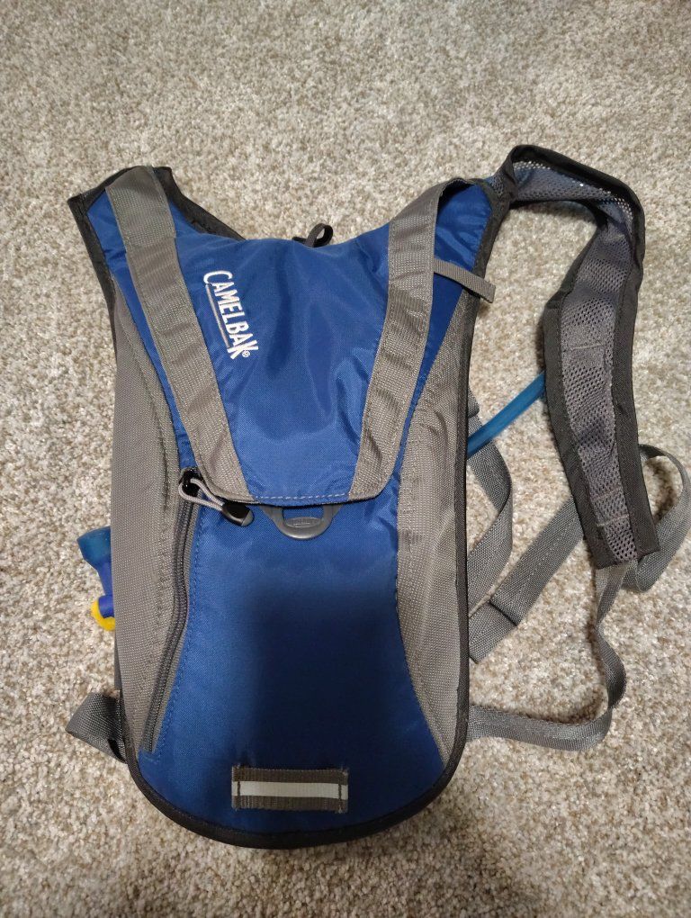 CamelBak basic hydration pack