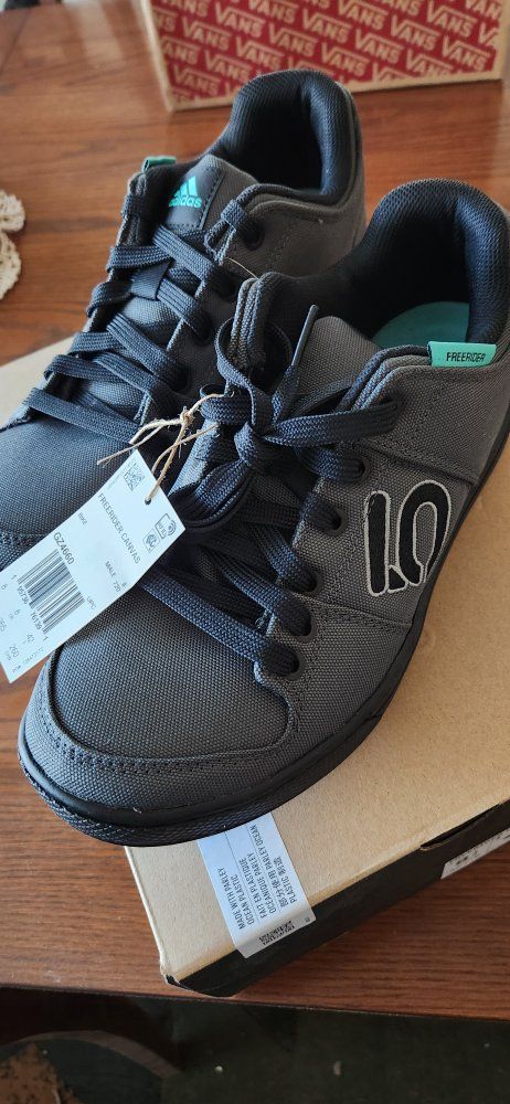 Five Ten Freerider Men's US 8.5 Gray New