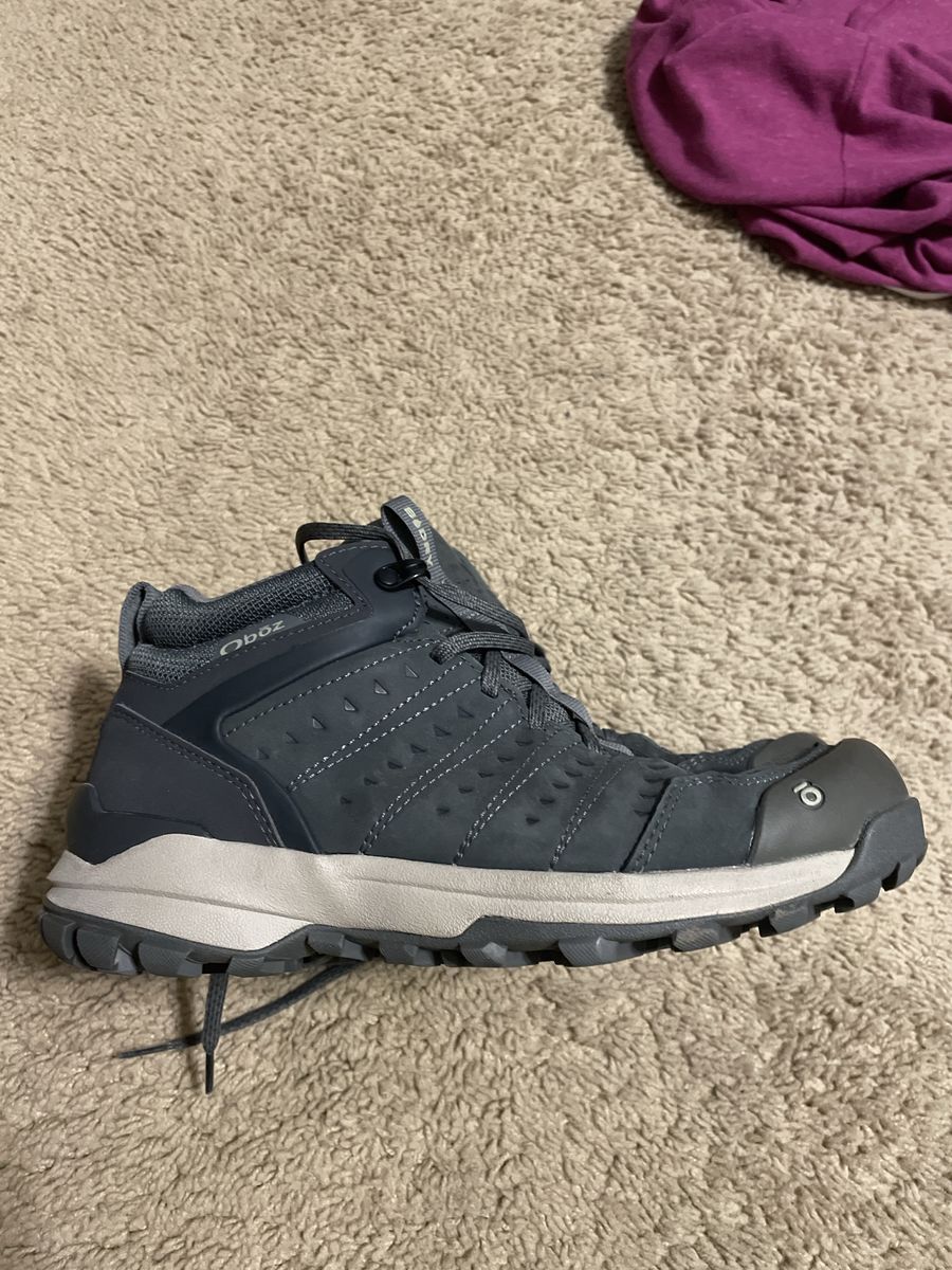 Oboz women’s hiking boots sz7w wide