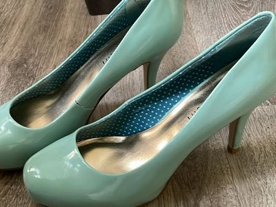 9 teal aqua getta madden girl women’s heels