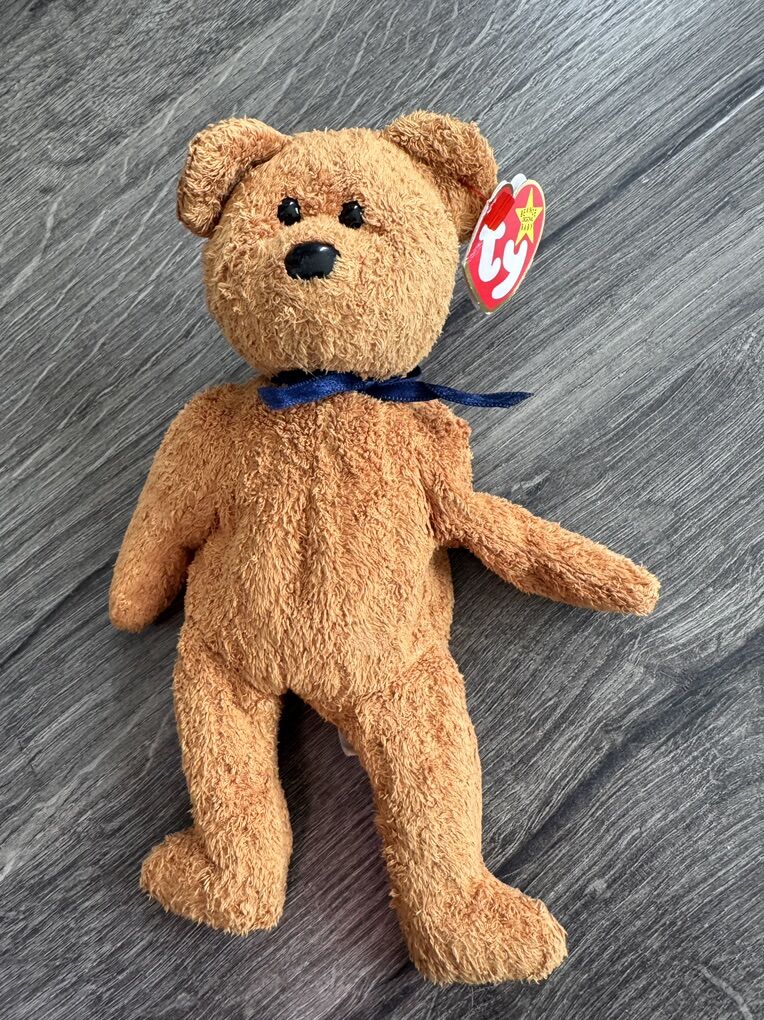 Vintage Ty Fuzz The Bear Beanie Baby