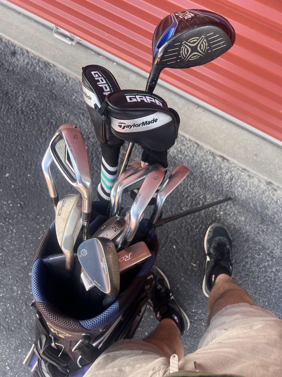 Golf Set - Callaway Driver, Taylormade Irons, Misc Wedges, Taylormade Putter