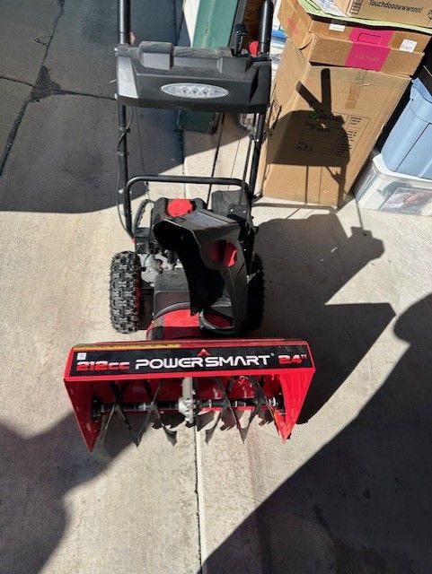 SNOW BLOWER