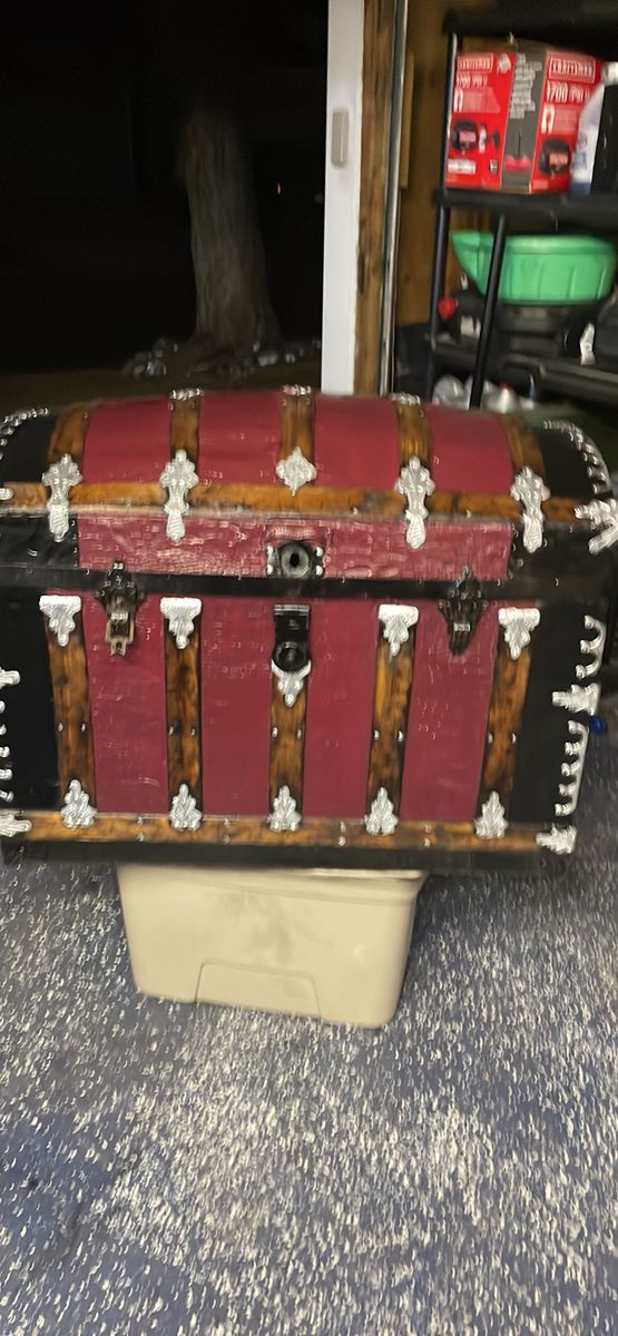 Stunning Large Antique 1890s Camelback Trunk Chest