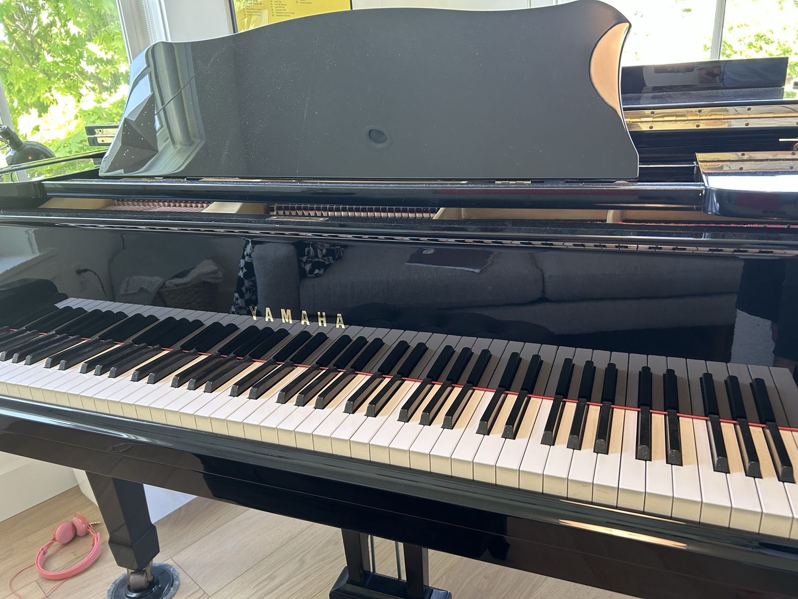 Yamaha GH2 5’8” Grand Piano Free Delivery and Tuning