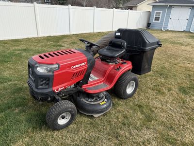 Troybilt Riding Lawnmower w/ Bagger