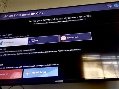 Samsung 4K Smart TV + Soundbar