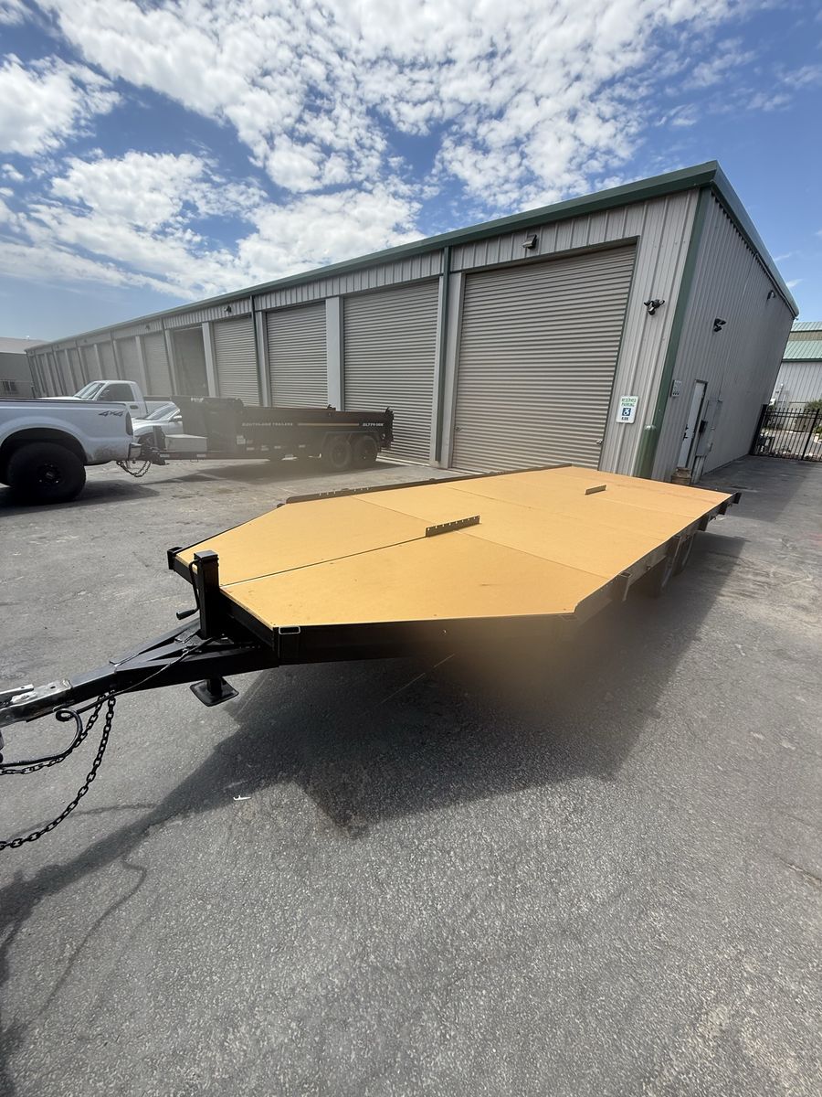 Main image 6