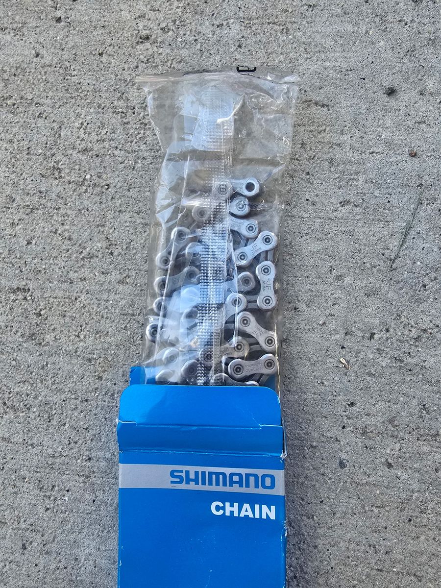 Brand New Shimano Ultegra CN-6701 10-Speed Chain – Sealed 116L Road Bike Chain