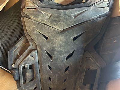 Protection vest for riding