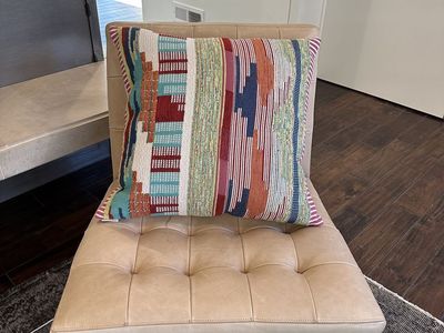 Designer Pillows D.V. KAP