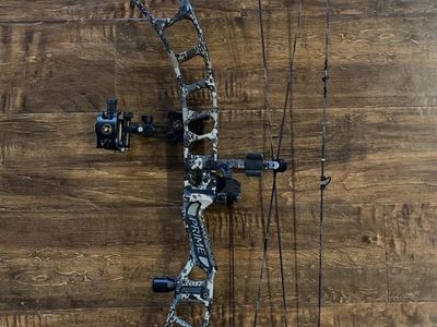 Prime RIZE brand new limbs and strings