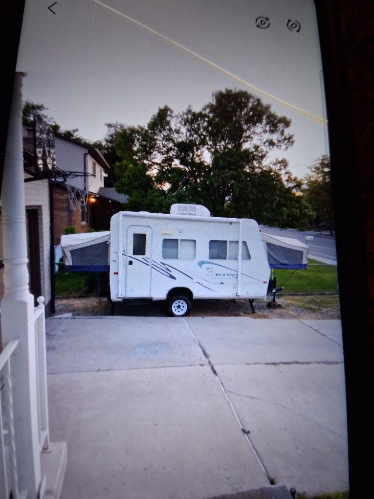 2003 Jayco Kiwii Hybrid Travel Trailer - Well-Maintained, Manuals Included