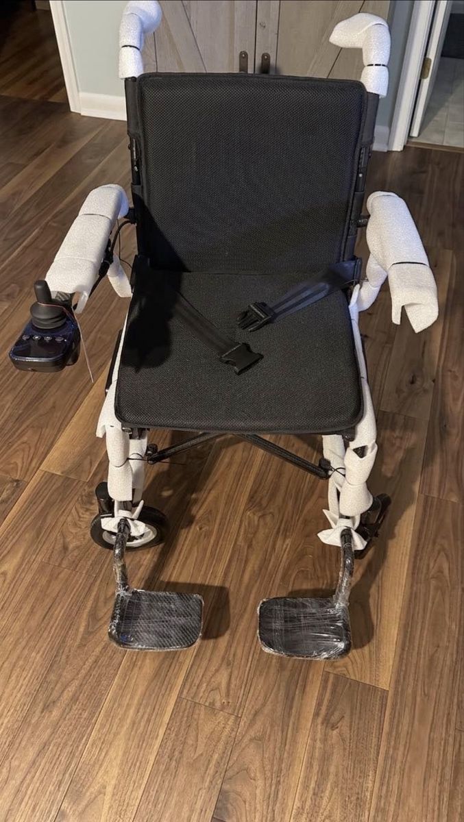 ( Brand New ) Electric Power Folding Utility Wheelchair (CN501-A) with Wireless Remote