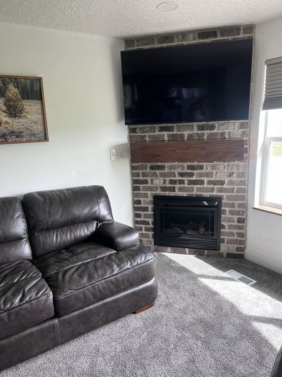 Corner fireplace - ventless gas