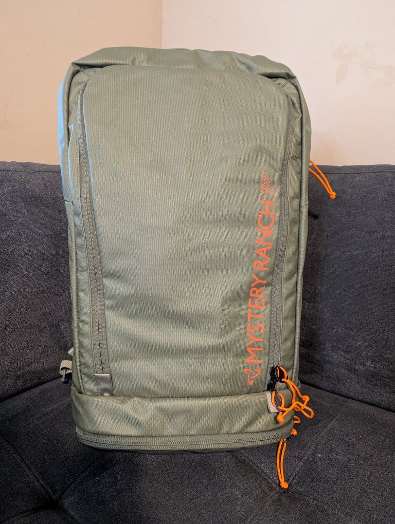 Mystery Ranch Mission Rover 45 Travel Pack - Ponderosa (Green/Orange) NWT