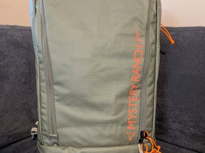 Mystery Ranch Mission Rover 45 Travel Pack - Ponderosa (Green/Orange) NWT