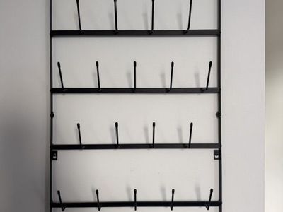 Wall-Mounted Mug Rack