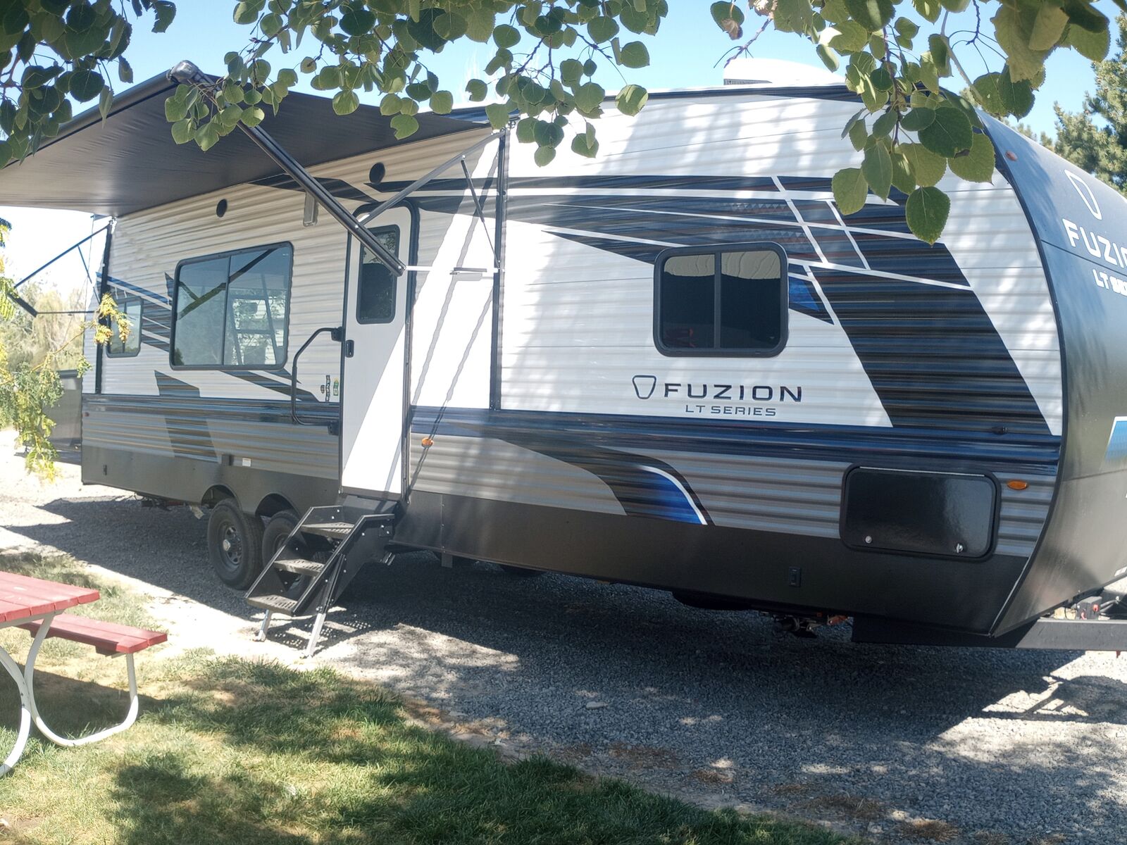 2026 Keystone Fuzion Impact 2915