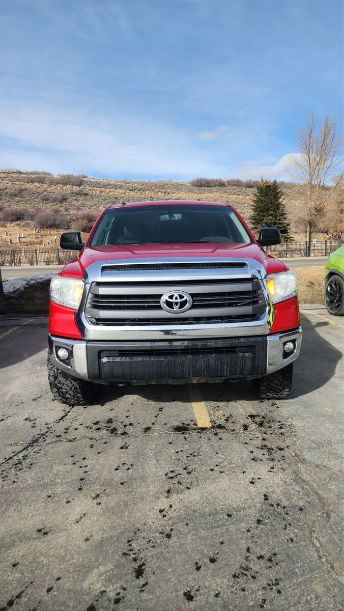 2014 TOYOTA TUNDRA