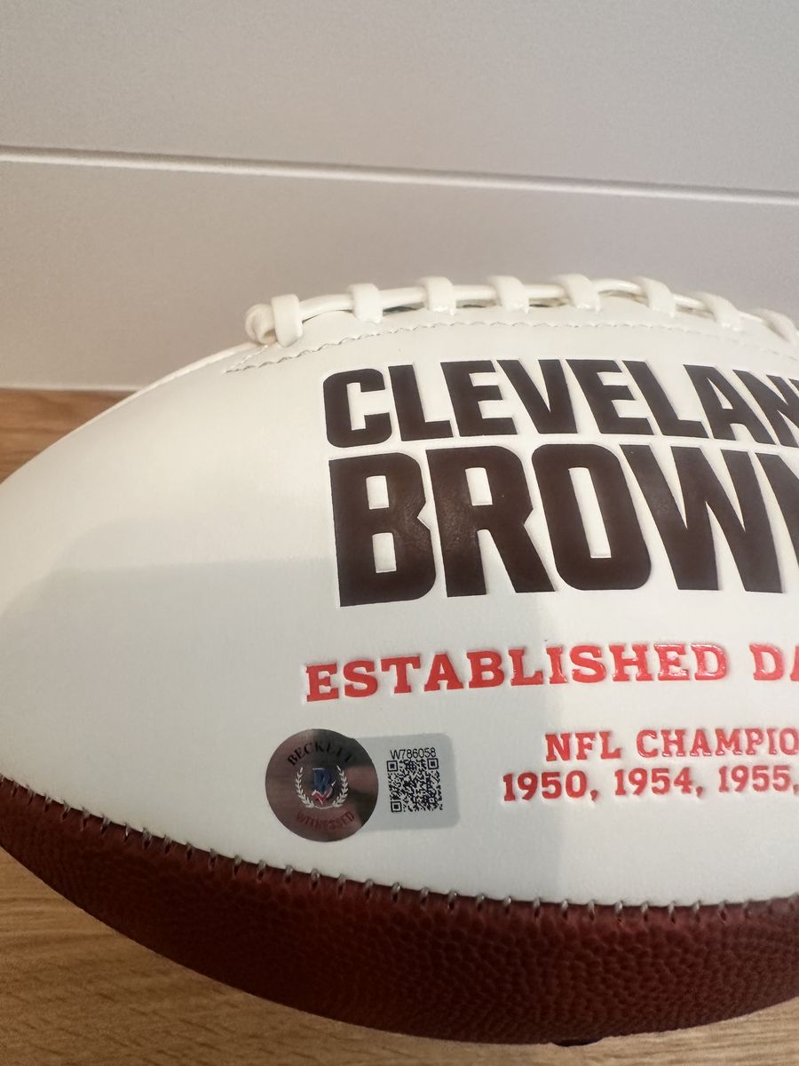 Main image 4