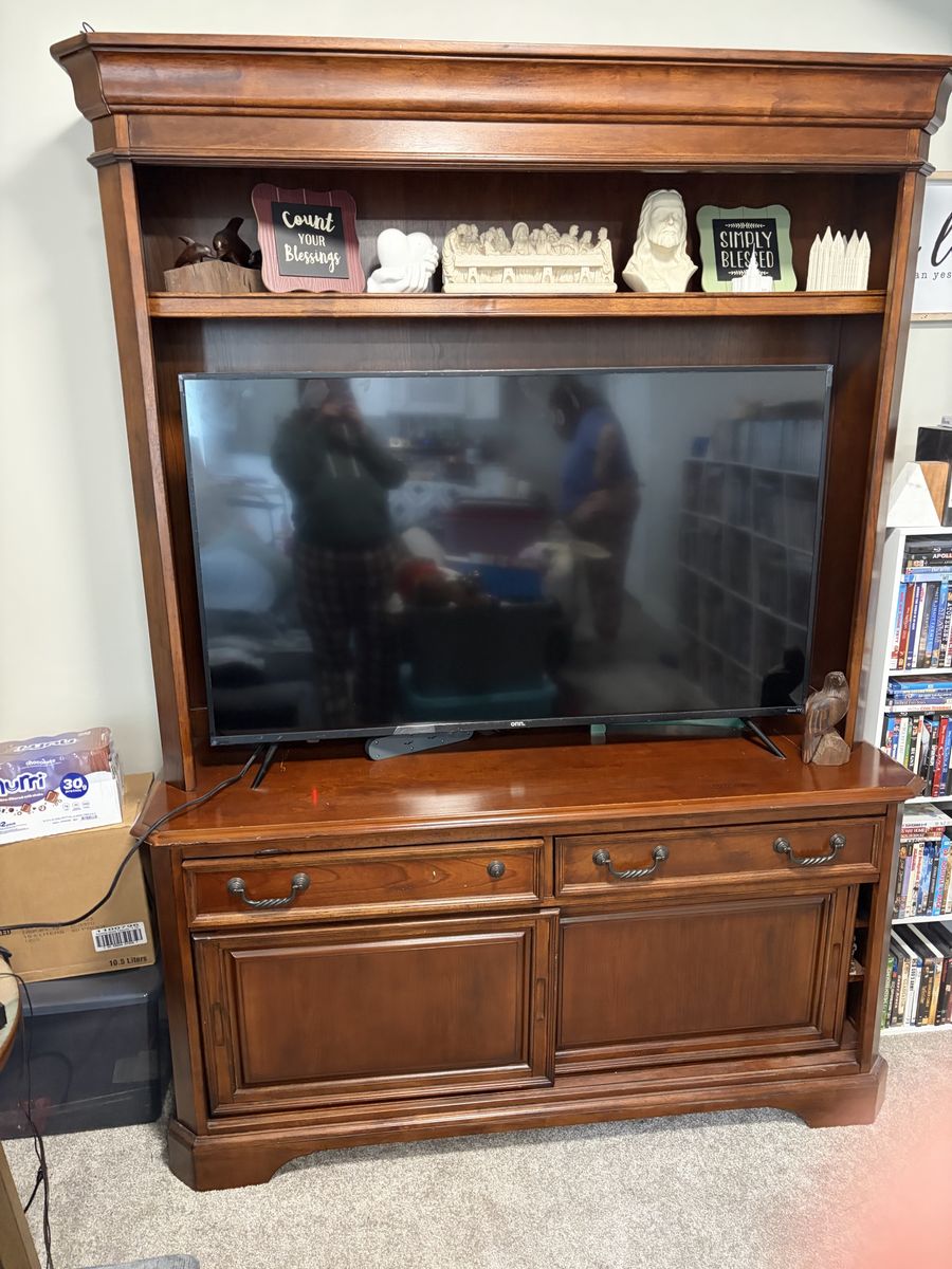 Tv stand