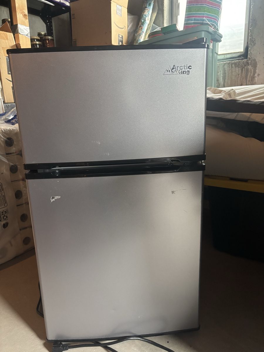 Arctic King Compact Refrigerator - Silver Mini Fridge with Top Freezer