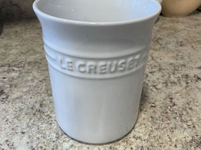 Le Creuset White Stoneware Utensil Holder/Crock
