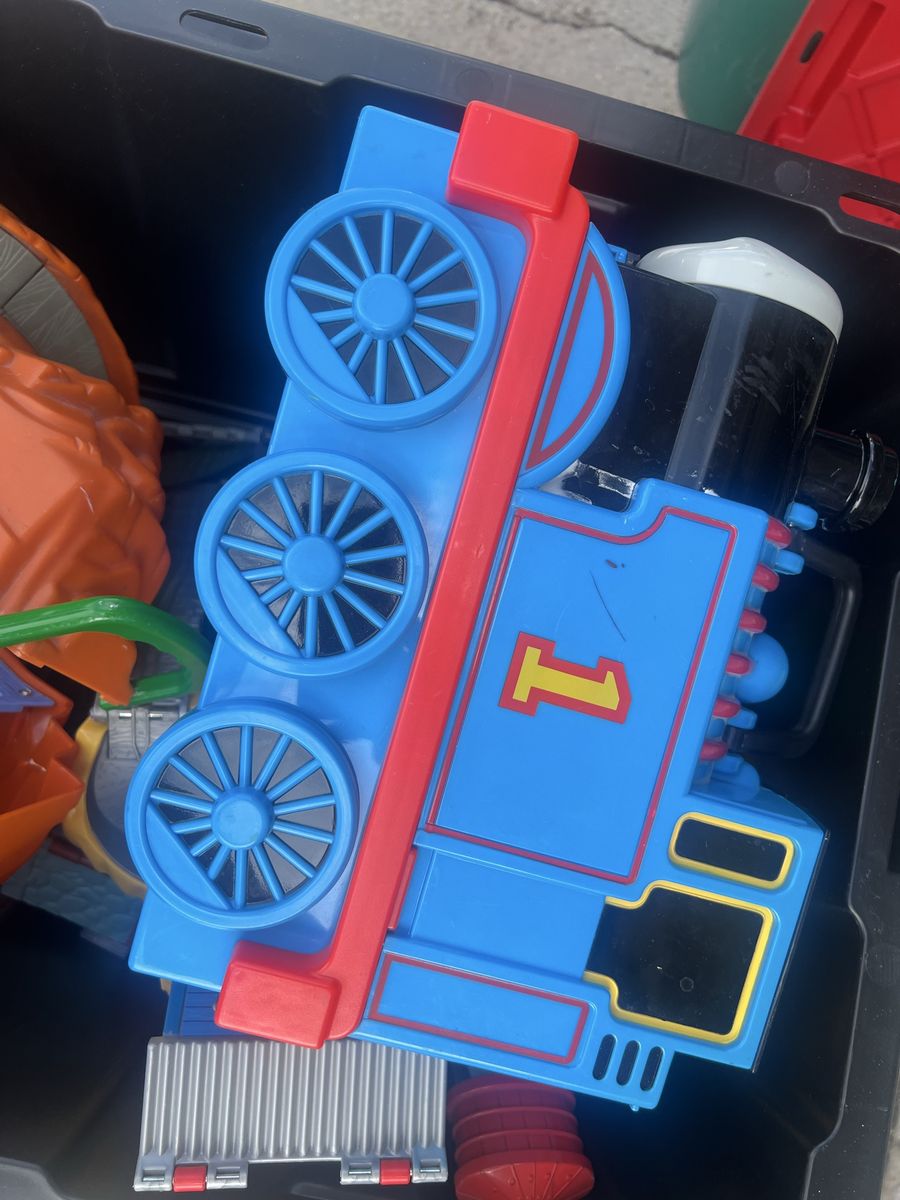 Main image 4