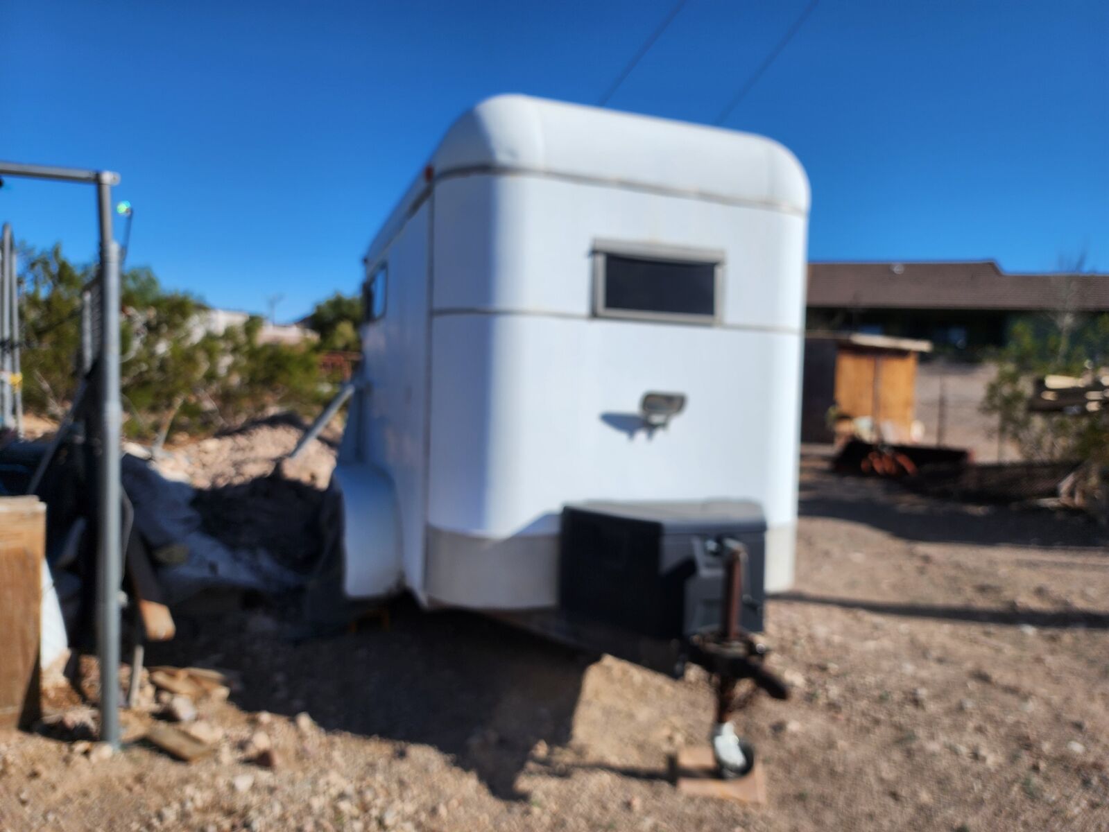 1984 Valley horse trailer