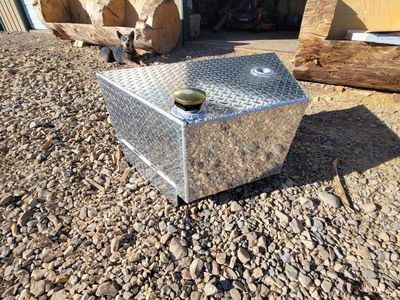 Trailer tounge Fuel Tank