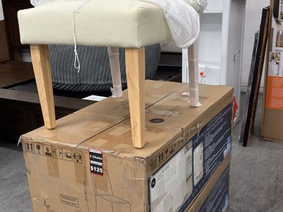 Chair 4 Chairs Brand new with cover