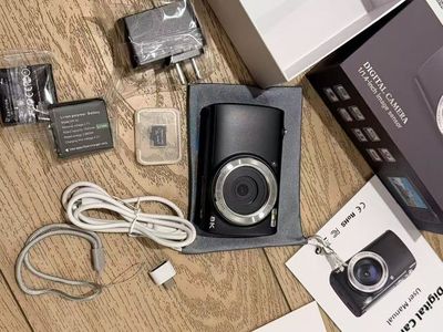New in box 8K Digital Camera