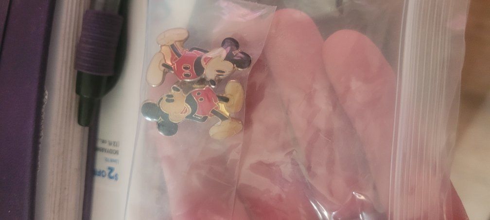 2 mickey mouse pins
