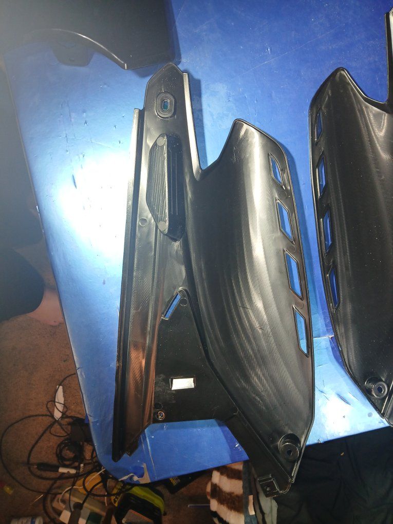 Main image 7