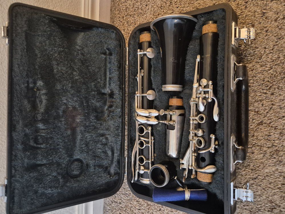 Yamaha 20 Clarinet with Warranty