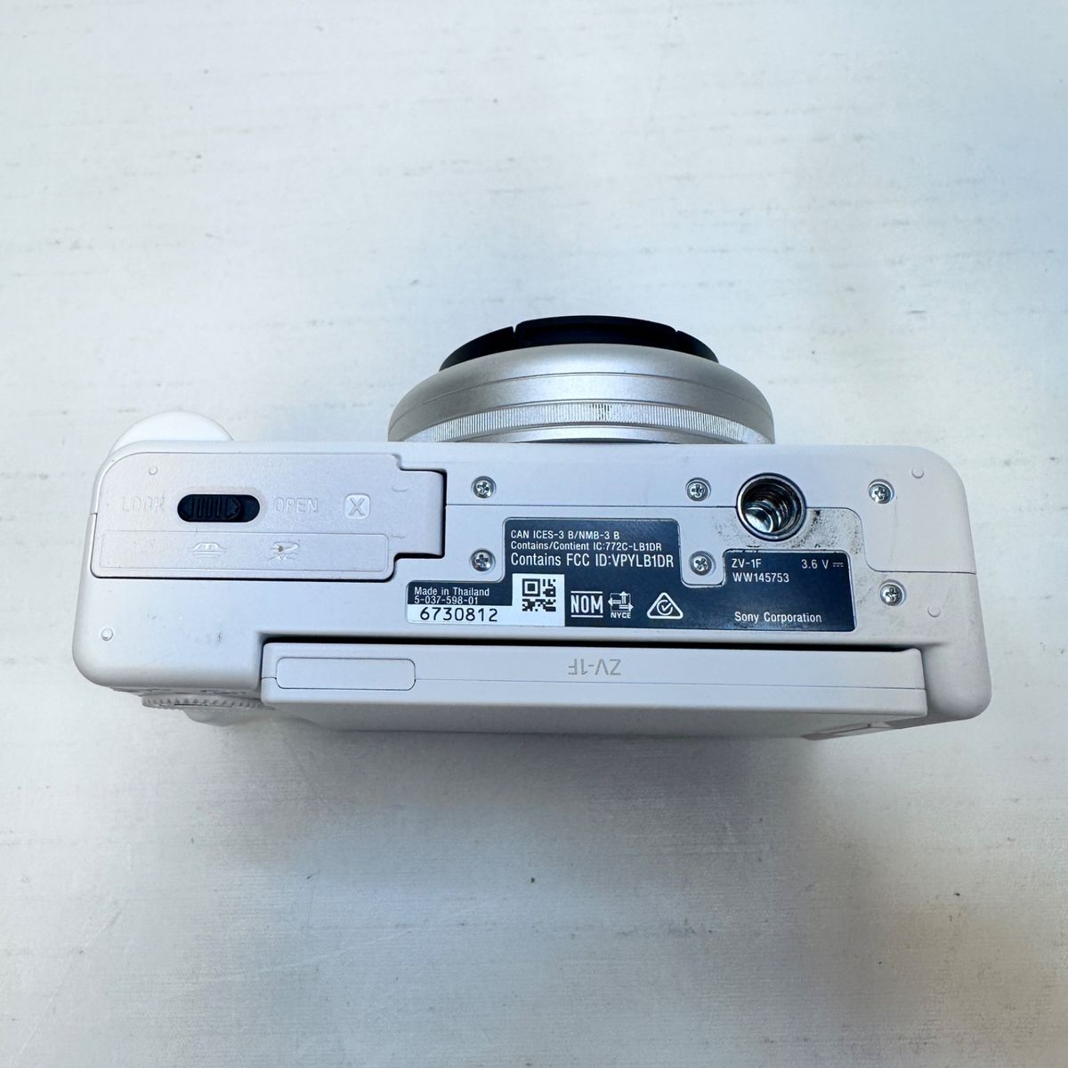Main image 7