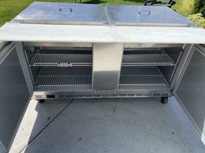 Beverage air refrigerator