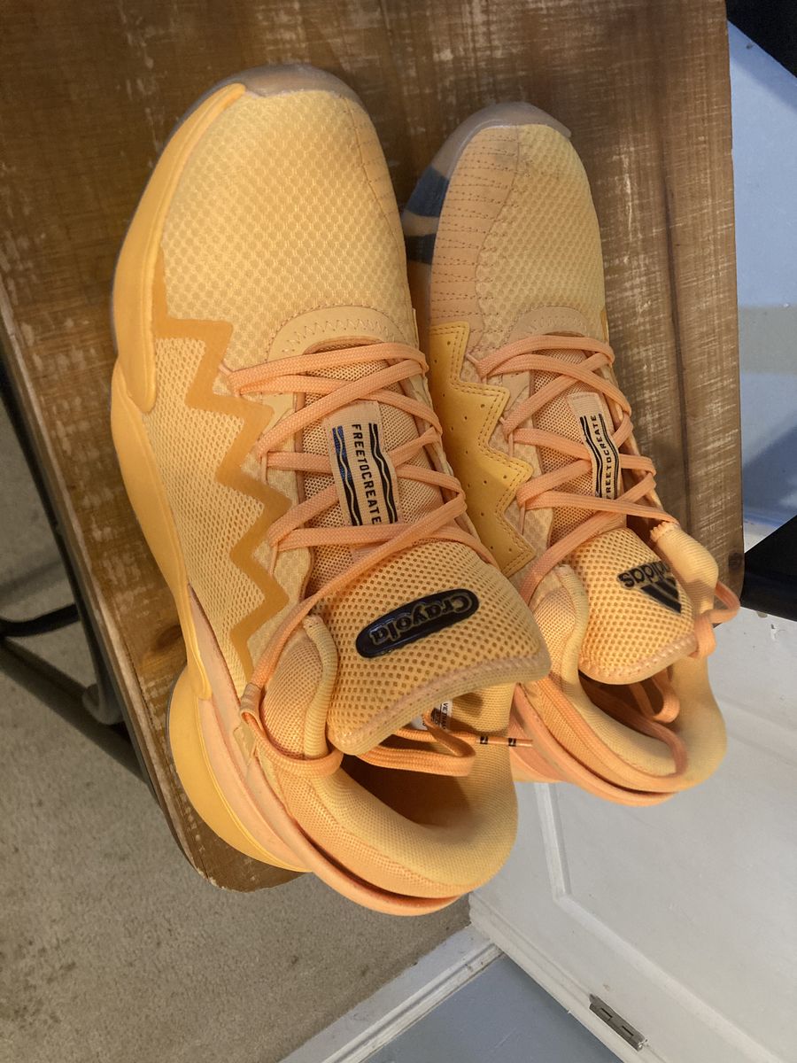 Size-9.5 DON Crayola "Banana Mania"