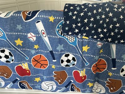 2 Twin comforters - kids bedding