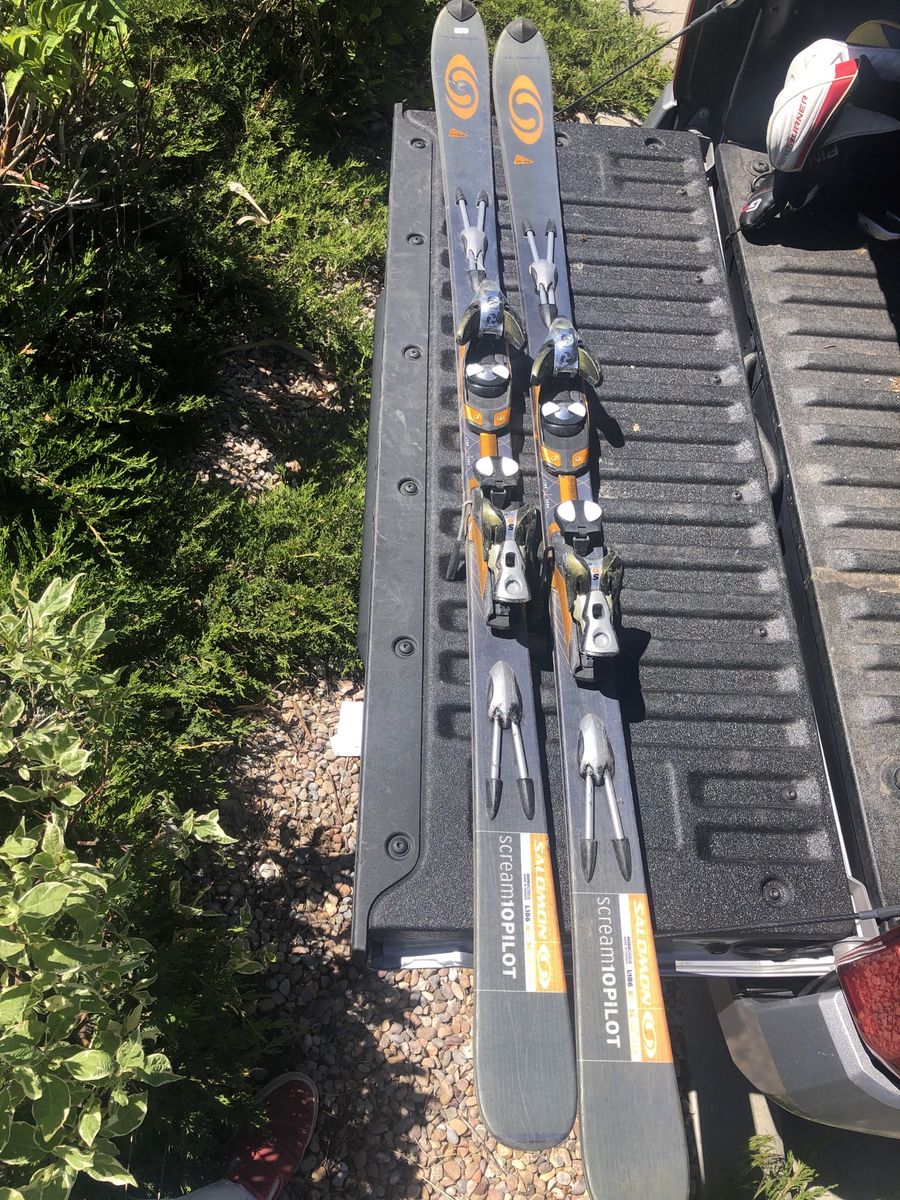 Salomon scream 10 pilot skis